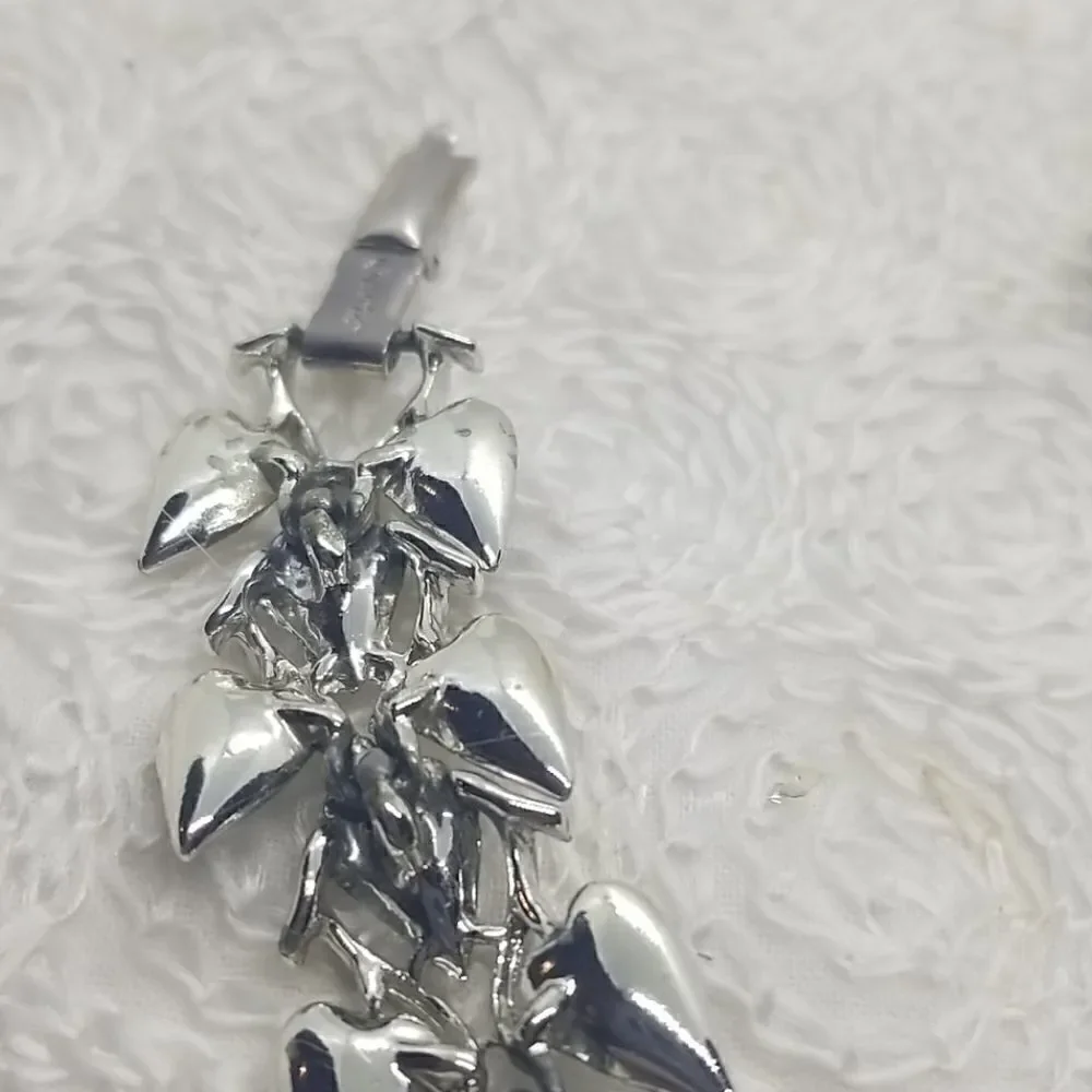 Coro Bracelet Leaf Black White Leaves Enamel Link Vintage Bracelet